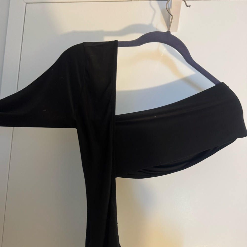 PrettyLittleThing Black Asymmetric One-Shoulder Top